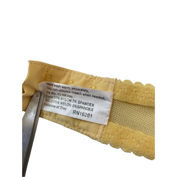 Soft Sensations Lace Padded Push Up Bra 36C Boost Sexy Coquette Intimates - Picture 6 of 9